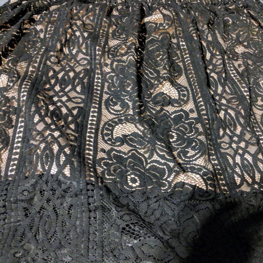 XXL Lace skirt
